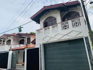 House in a Prime Location - KELANIYA