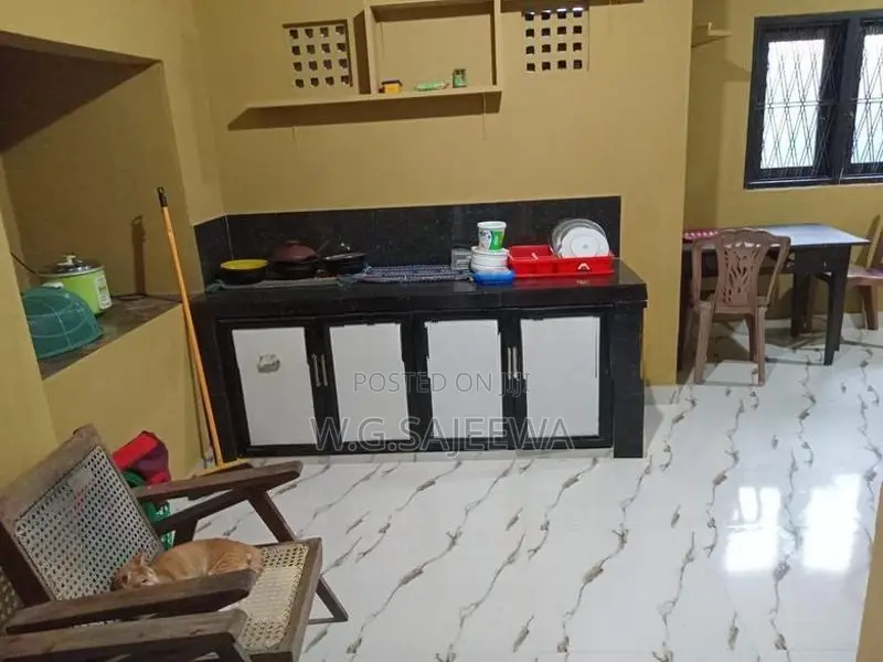 24perch land with house sale in seeduwa, lansiya wadiya