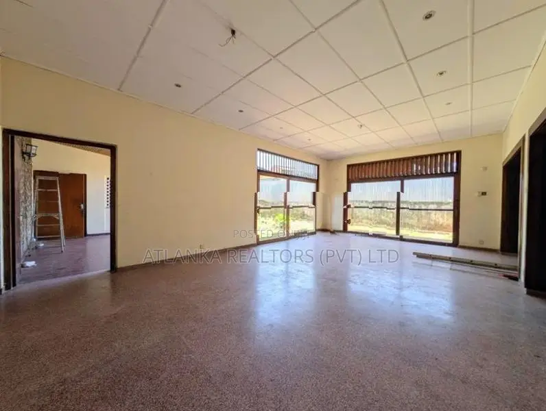 Land for Sale in Polhengoda terrace