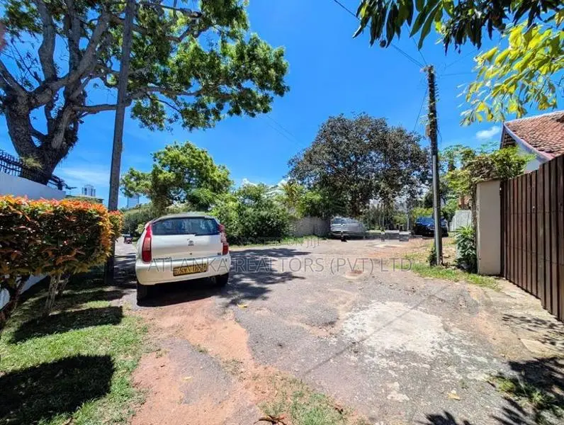 Land for Sale in Polhengoda terrace