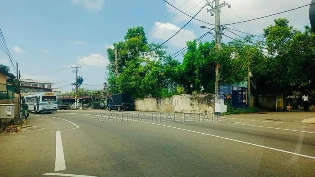 (AFA334) 34 P Commercial Land Sale at Facing Main Road Nawala