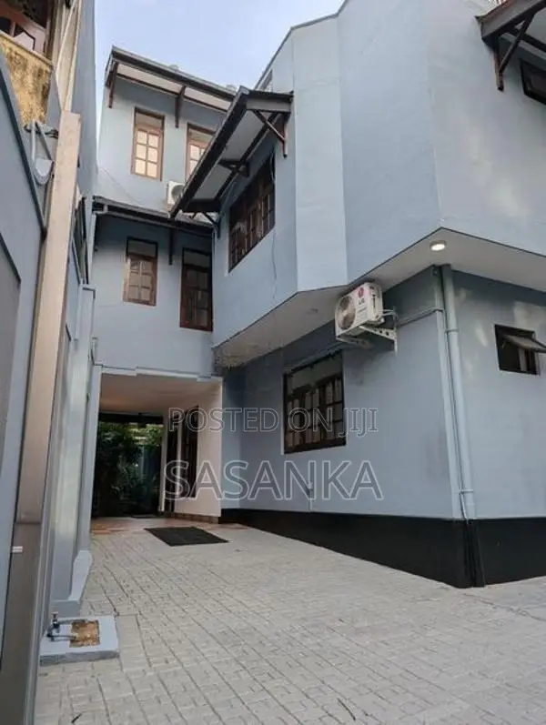 Kohuwala Prime Location Super Luxury House For Sale
