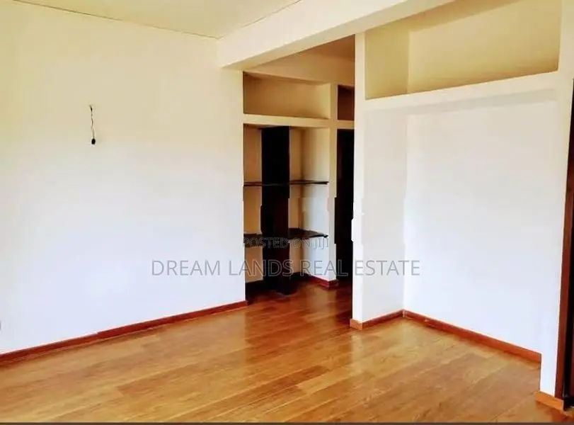 COMMERCIAL BUILDING FOR RENT IN NAWALA (SP1277)