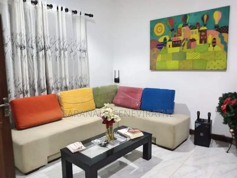 🏡 Three-Bedroom House for Sale – Madulawa Junction Homagama
