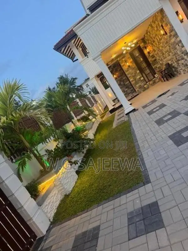 Fully Furnished Luxury House For Sale in Daluwakotuwa, Negombo