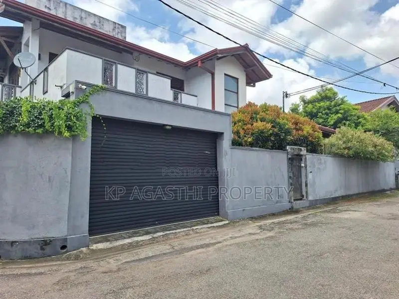 thalawathugoda luxury house for sale 15 P