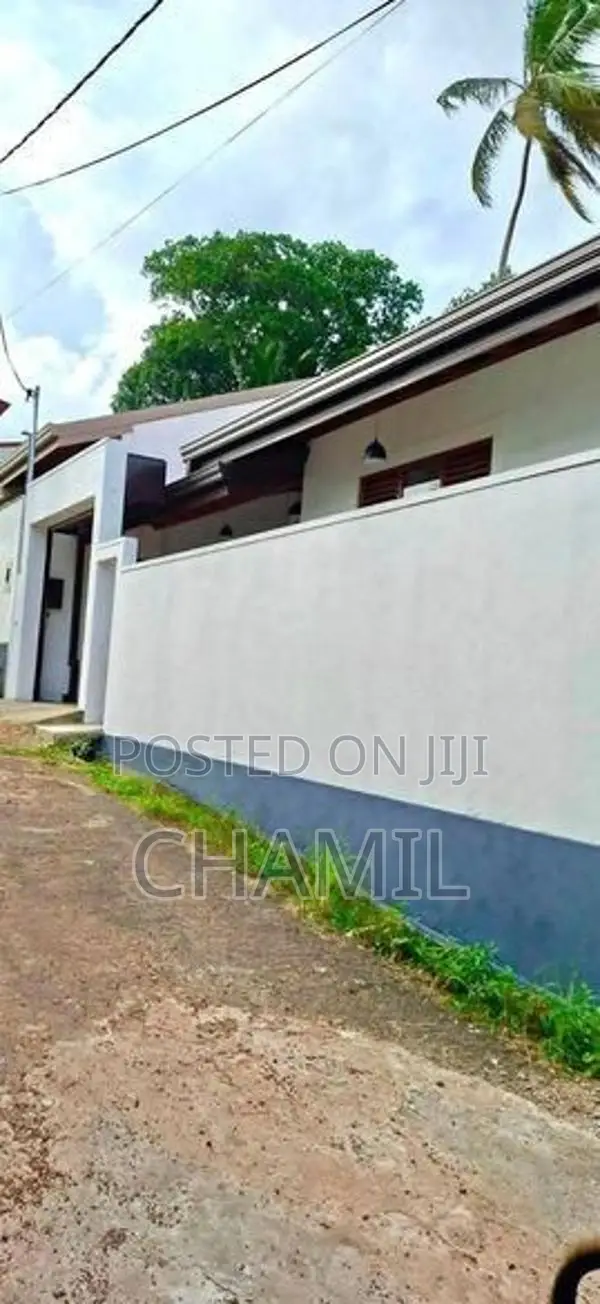 Brand new single story house for sale in kesbewa polgasovita