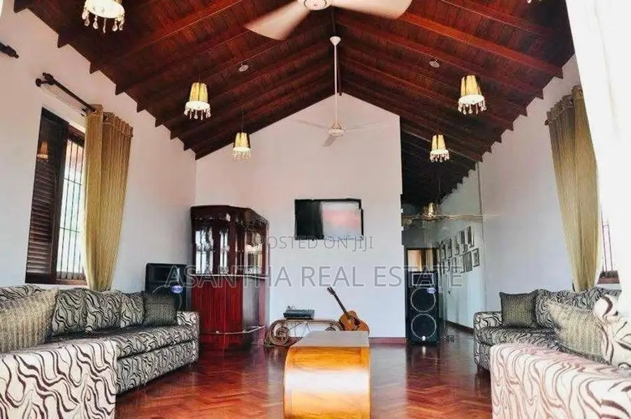 (AFA347) Swimpool With Luxury House for sale in Nawala