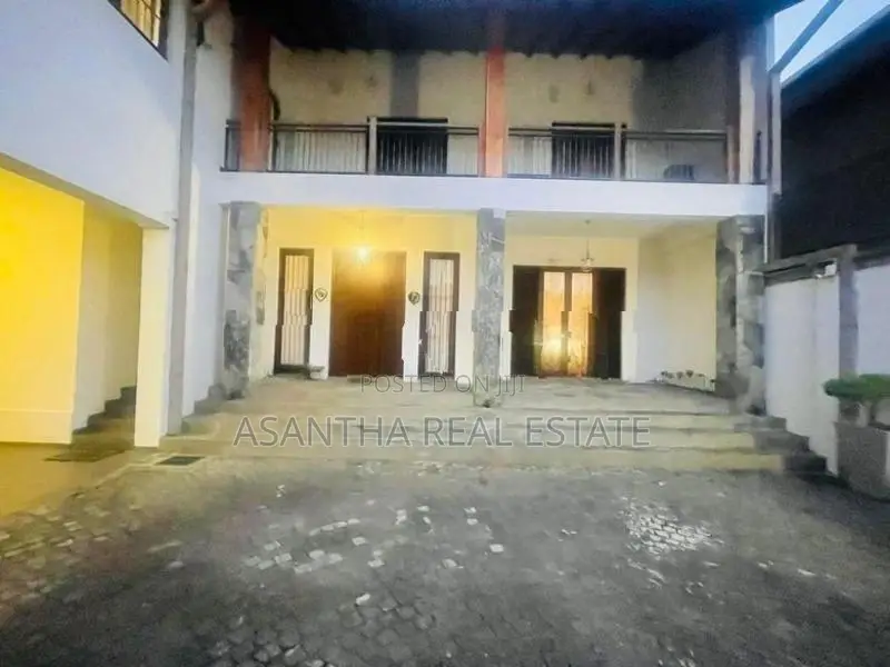 (AFA347) Swimpool With Luxury House for sale in Nawala