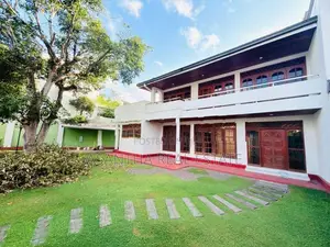 (AFA357) 02 Story House & 16 P sale At wathegedra Road Maharagama