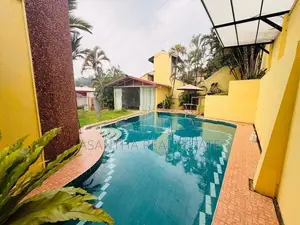 (AFA364) Luxury House With 18 P sale At Rajagiriya