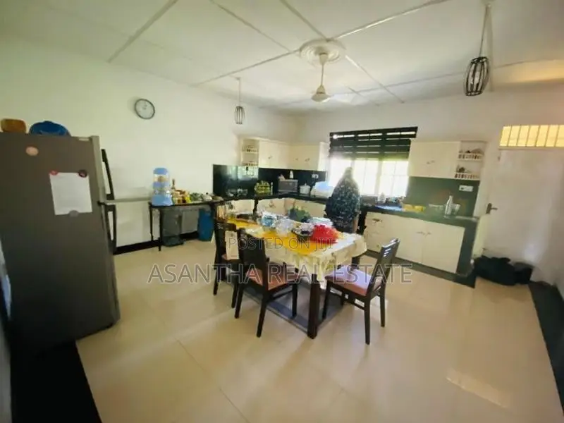 (AFA369) 03 Unit Story Apertment Type Colbage Mawatha Nawala