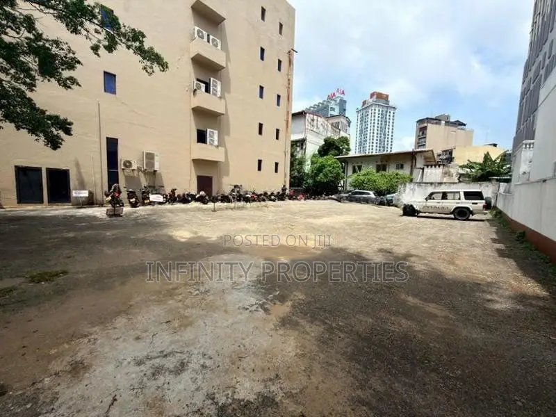 (AF088) 18 P Land With Property Sale At Colombo 07