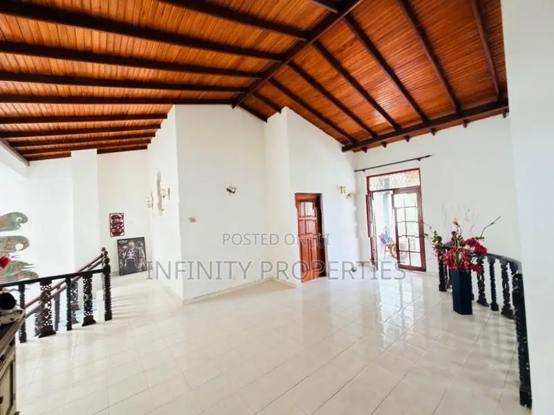 (AF093) 02 Story House With 16.2 P Sale At Pitakotte