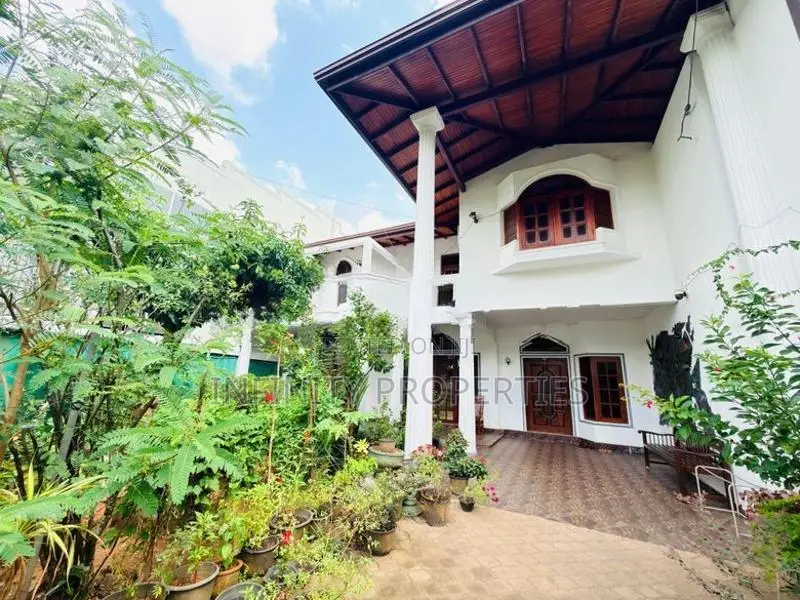 (AF093) 02 Story House With 16.2 P Sale At Pitakotte