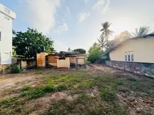 (AFA375) 51 P Prime Two-Road Frontage Land for Sale - Mount Lavinia