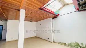 (AFA390) 10 P Land With Property Sale At Colombo 07