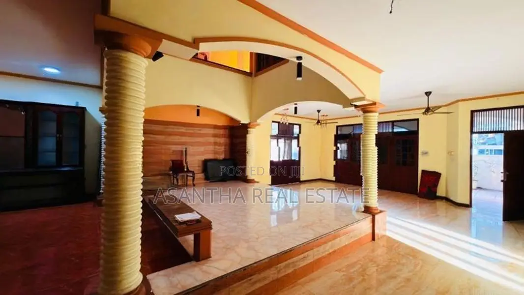 (AFA391) 02 Story House With 27.4 P Sale At Nawala