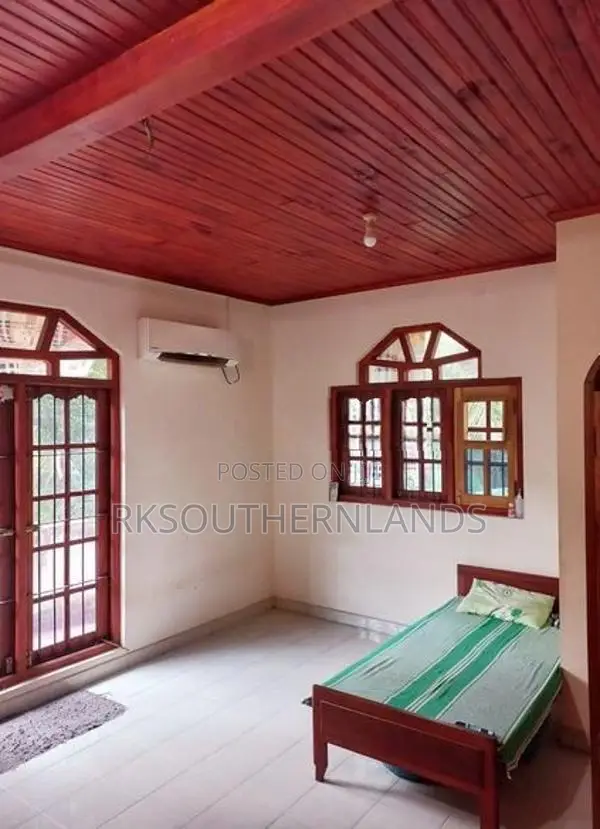 Two storey house for sale in Meddawattha matara
