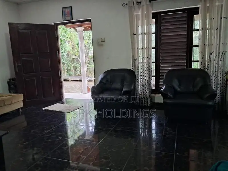 PRIME 23-PERCH LAND WITH OLD HOUSE – HIMBUTANA