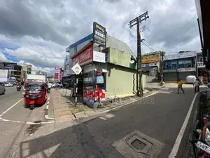 Commercial Valued Old House - 3 units With Annex Nugegoda Junction