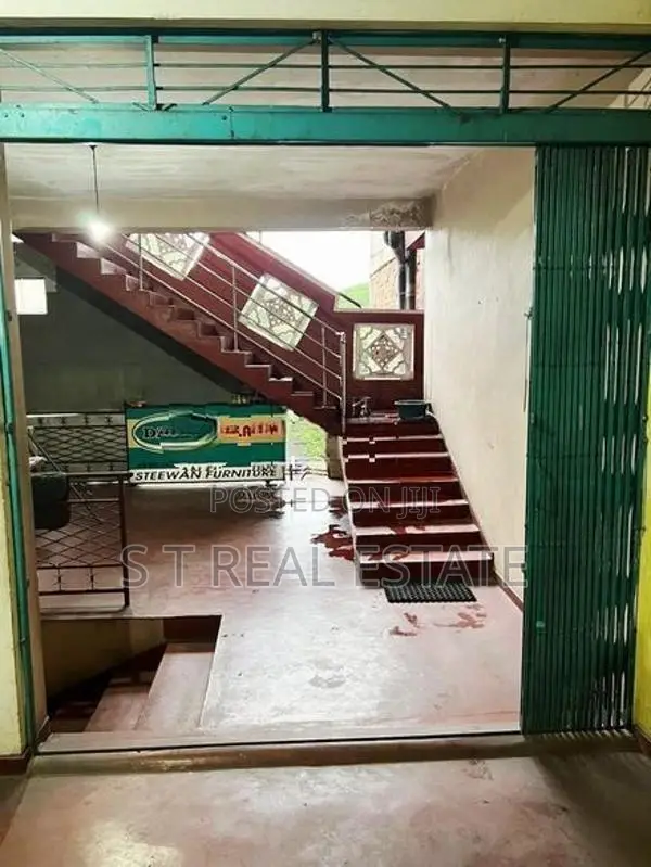 4 Story Commercial Building For Sale in Monaragala.