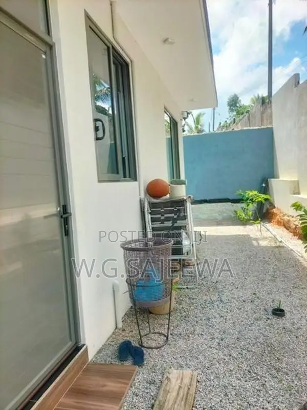 Fully Furnished Luxury apartment sale in homagama town