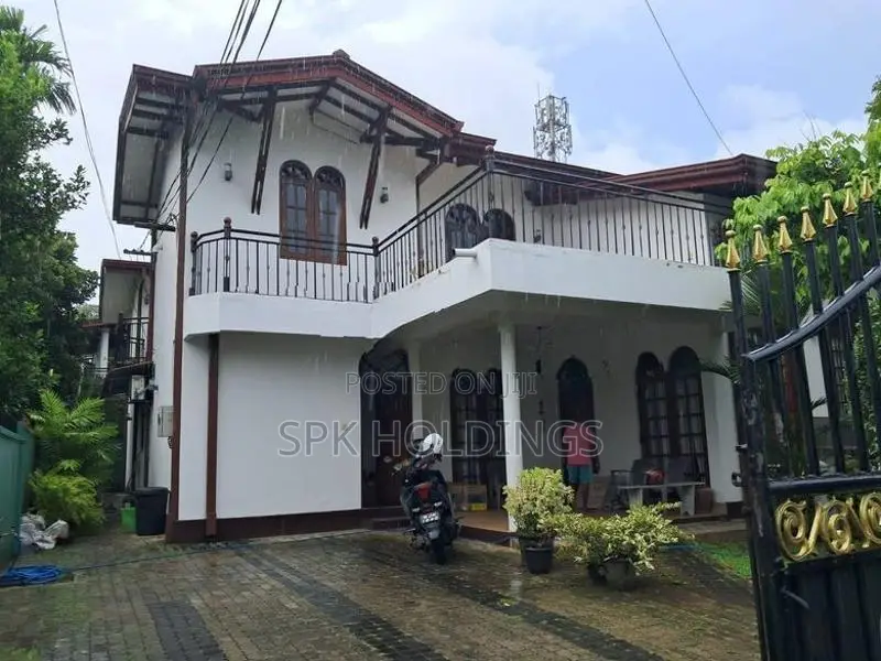 Premium 7-Bedroom Family Home – Himbutana
