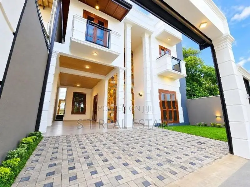 Newly Build Luxury 3 Story House For Sale In Boralesgamuwa
