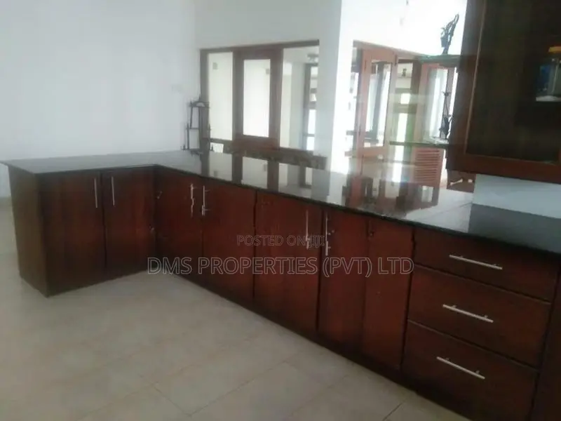 House For Sale | Battaramulla 5 Bed Rooms 40.8 Perches