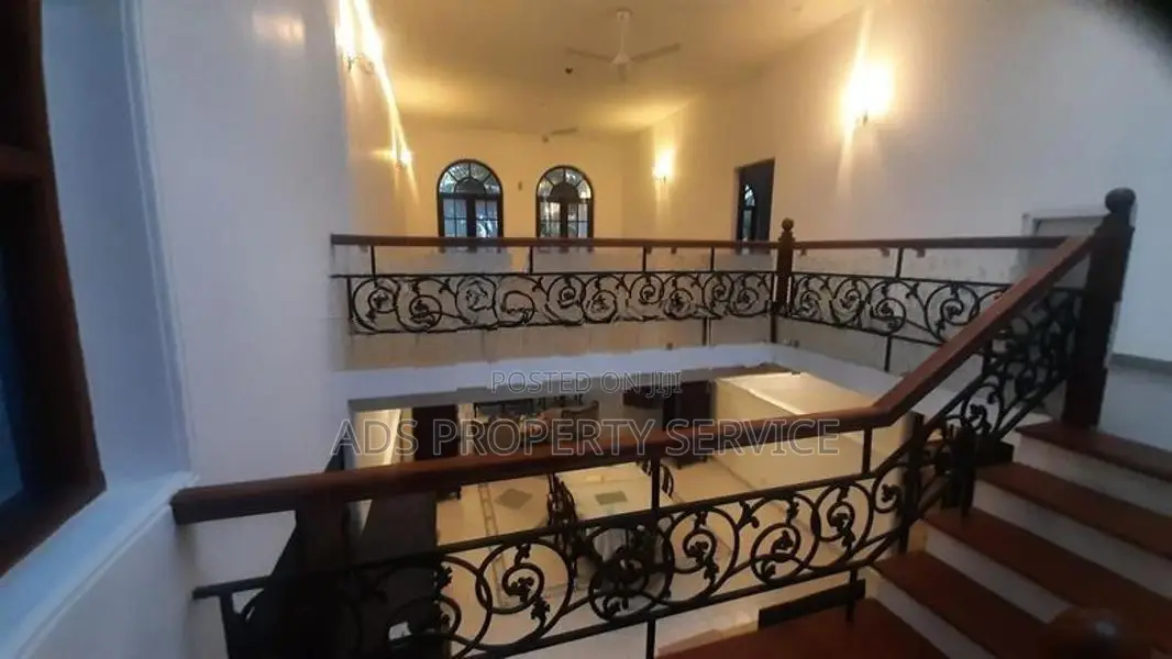 2 story house for sale in Dehiwala Junction
