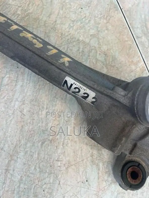 Toyota ZWR80 Voxy Power Steering Rack