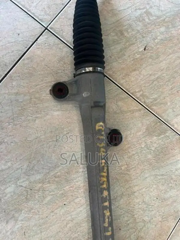 Toyota ZWR80 Voxy Power Steering Rack