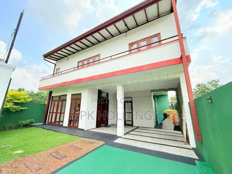 4-Bedroom House – Kottawa,Kahathuduwa