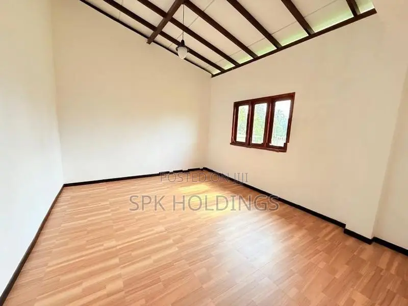 4-Bedroom House – Kottawa,Kahathuduwa