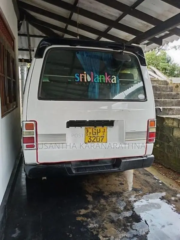 Nissan Caravan 1997