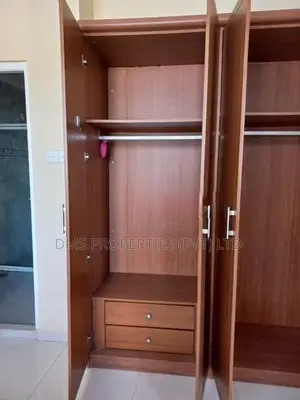 Apartment For Rent | Colombo 4 3 BR 300 K