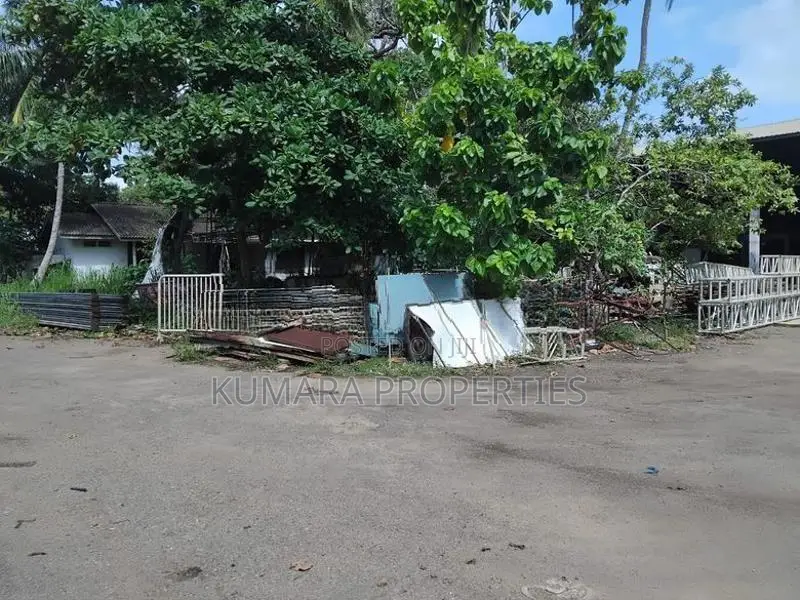 Warehouse for Sale in Wadduwa
