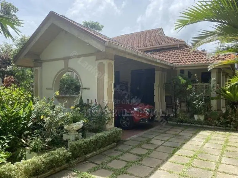 Bungalow For Sale | Rajagiriya 33 Perches