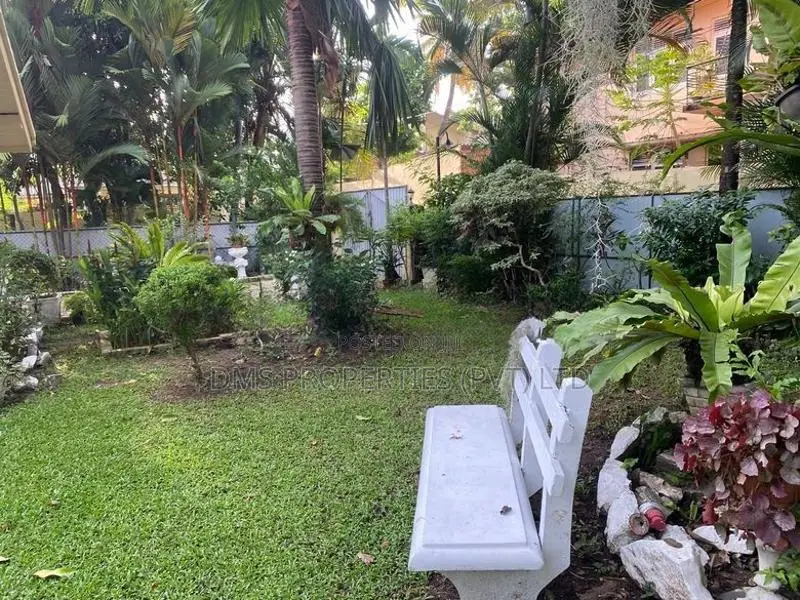 Bungalow For Sale | Rajagiriya 33 Perches