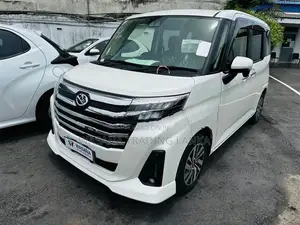 Toyota Roomy GT Custom Highest 2014