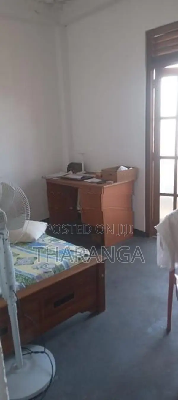 2 ND floor house for rent in dehiwala