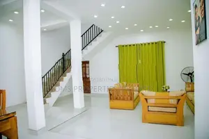 House For Sale / 6 BR /25 Per Nilpanagoda
