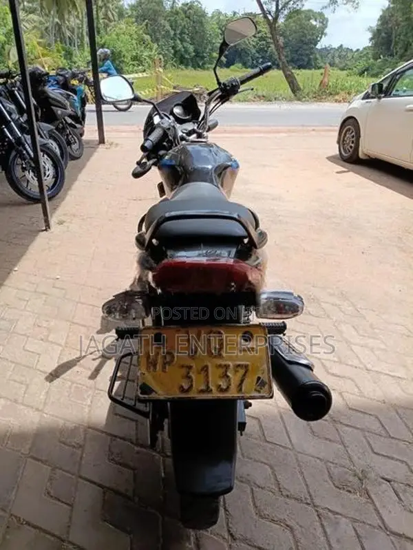Bajaj Discover 135 2010