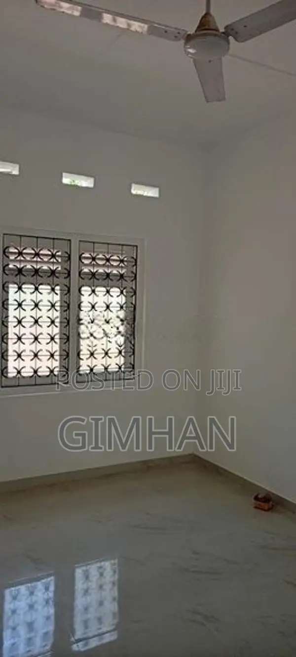 Upstairs House For Rent Rathmalana
