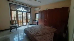 16 perches land with 3 story house for sale in Kotte