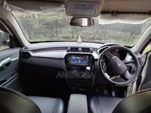 Mahindra KUV 100 2020