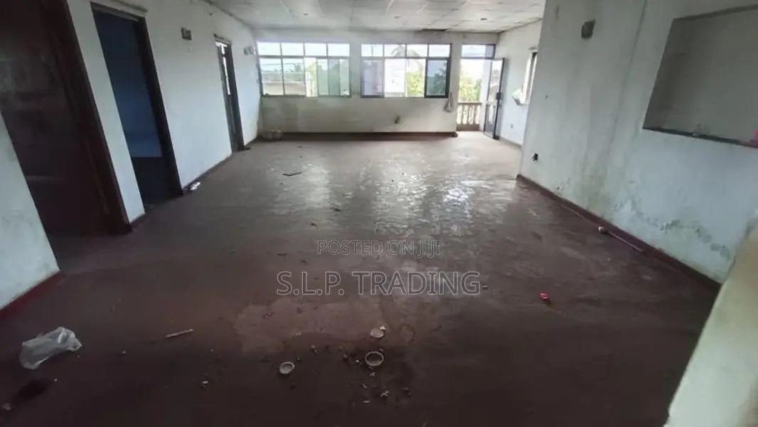 BUILDING & LAND FOR RENT