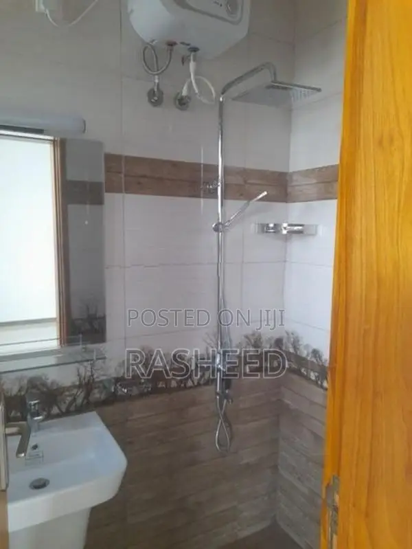 Brand new 3bedroom Apartment for Rent in Wellawatta