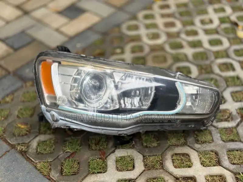 Mitsubishi Lancer EX Headlight